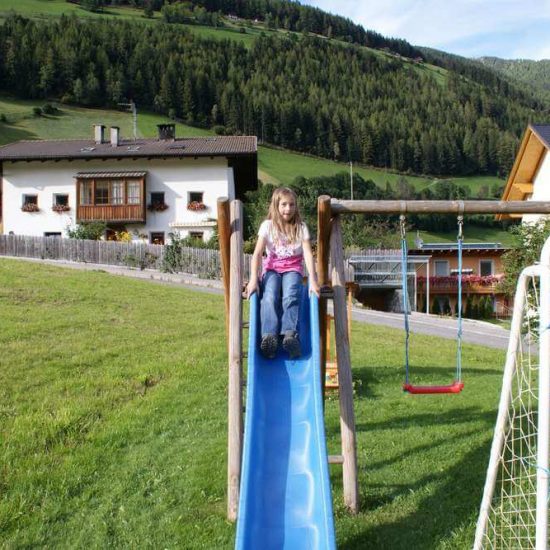 Agriturismo per bambini e la gioia delle attività in Alto Adige